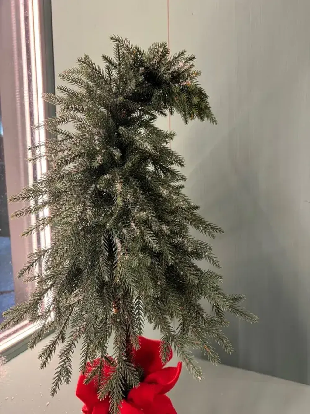 Искусственная ель на ножке "Гринч" (Литая хвоя с инеем) 70 см