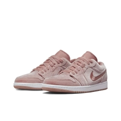 Женские кроссовки Air Jordan 1 Low SE 'Pink Velvet' DQ8396-600