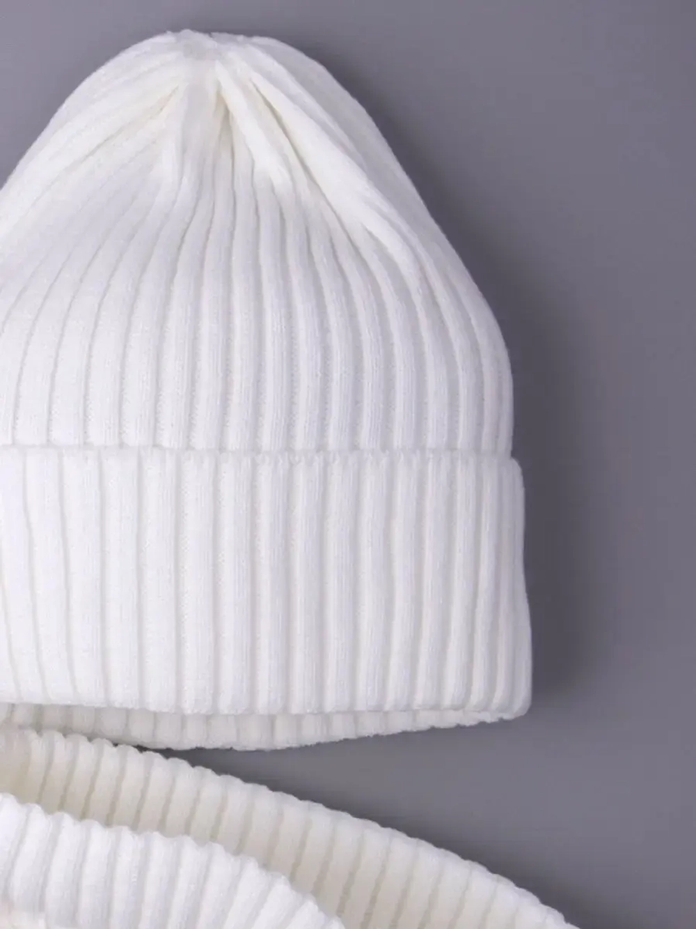 Шапка и снуд для девочки осенняя