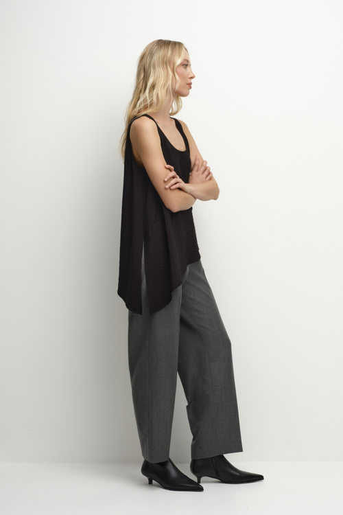 Топ асимметричный чёрный