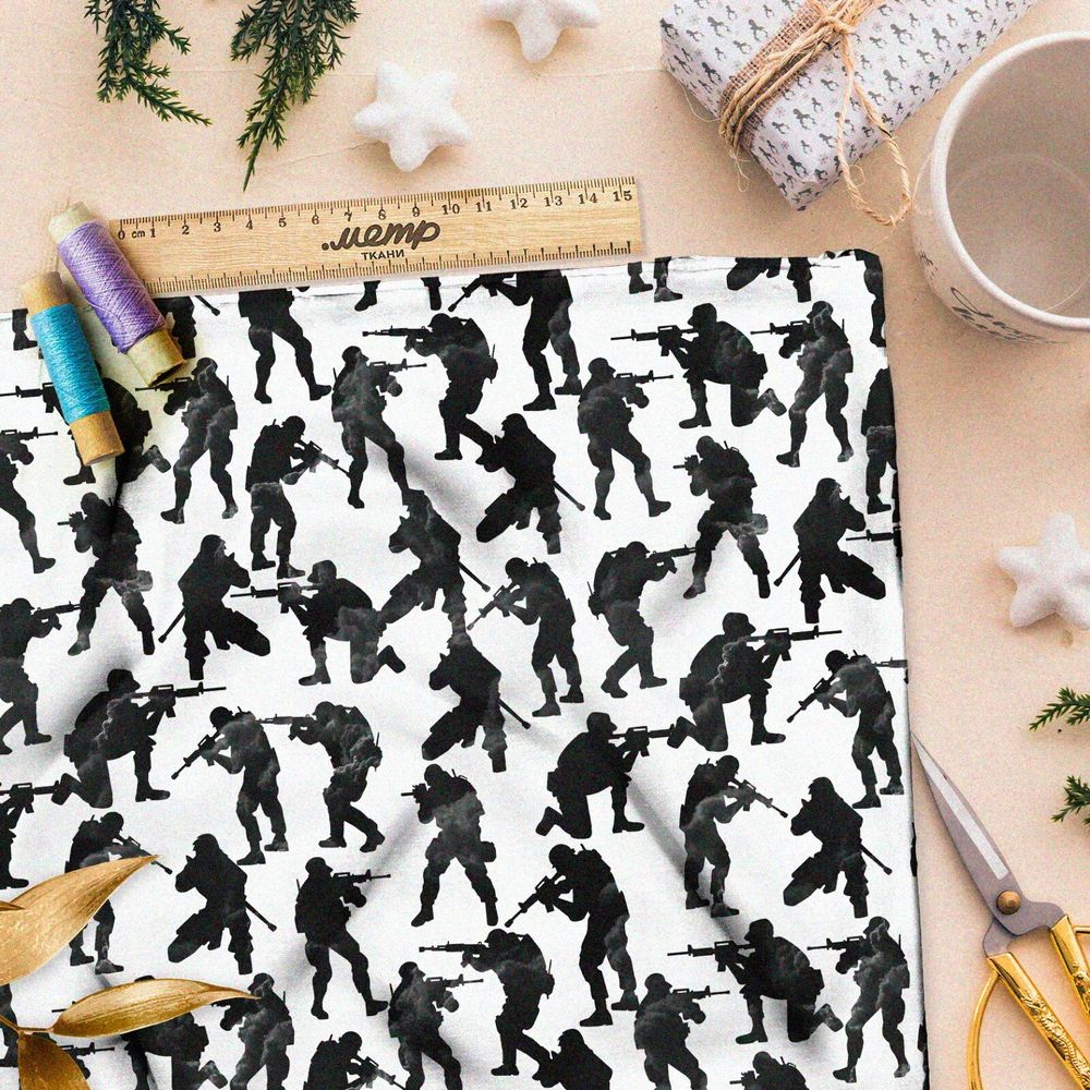 Ткань блэкаут чёрный силуэт спецназовцев на белом фоне