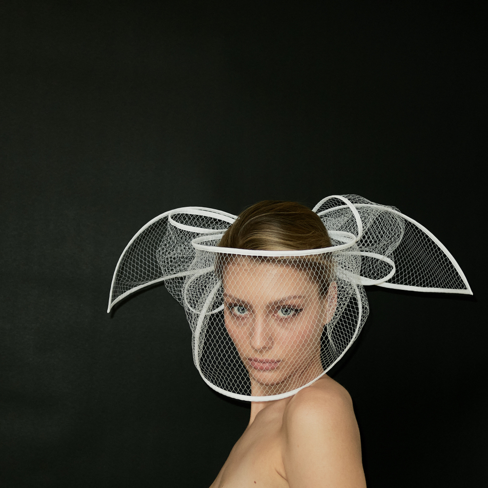 Вуаль белая объемная с бантом