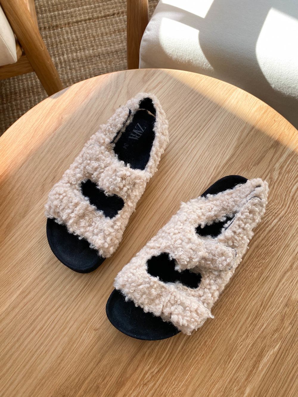 Босоножки Zara