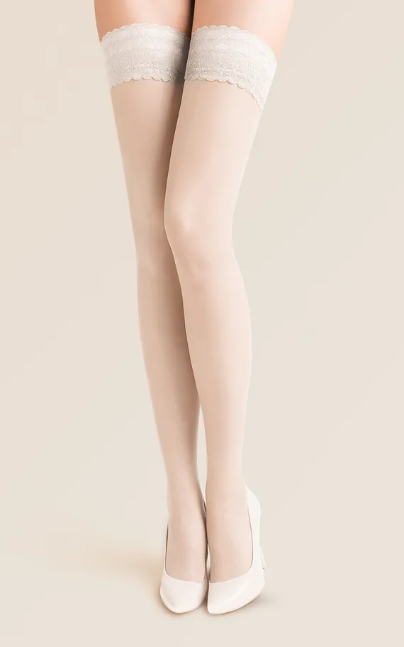 200 CALZE LYCRA 15 DEN Чулки