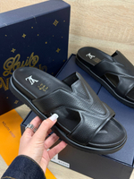Шлепанцы Louis Vuitton