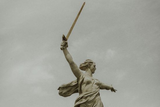 График работы магазина ОпаснаяБритва.рф на майские праздники 2025 года