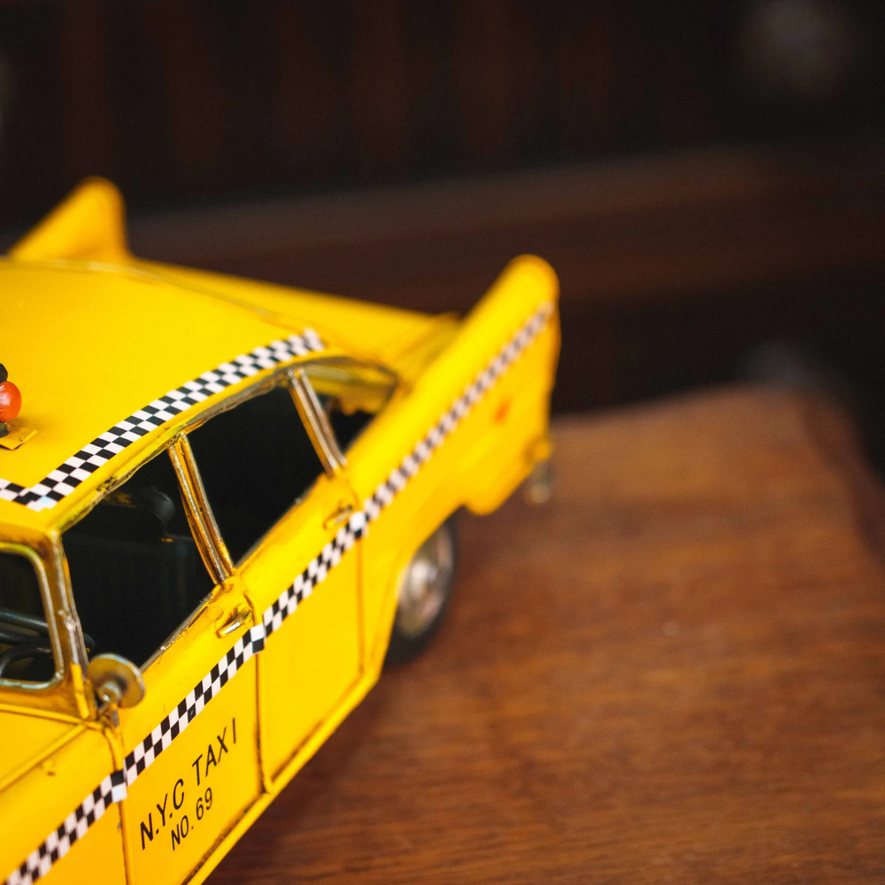 Винтажная модель знаменитого жёлтого N.Y.C. Taxi