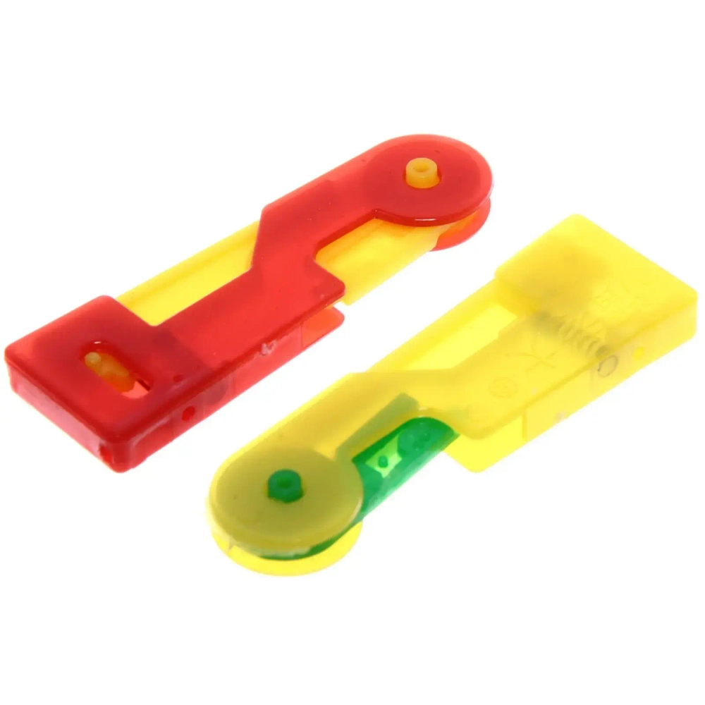 Нитевдеватель»Помощница» 8см в пакете