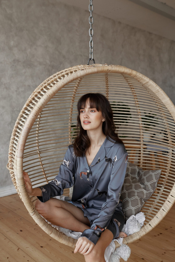 Шелковая рубашка удлиненная с борзыми графит