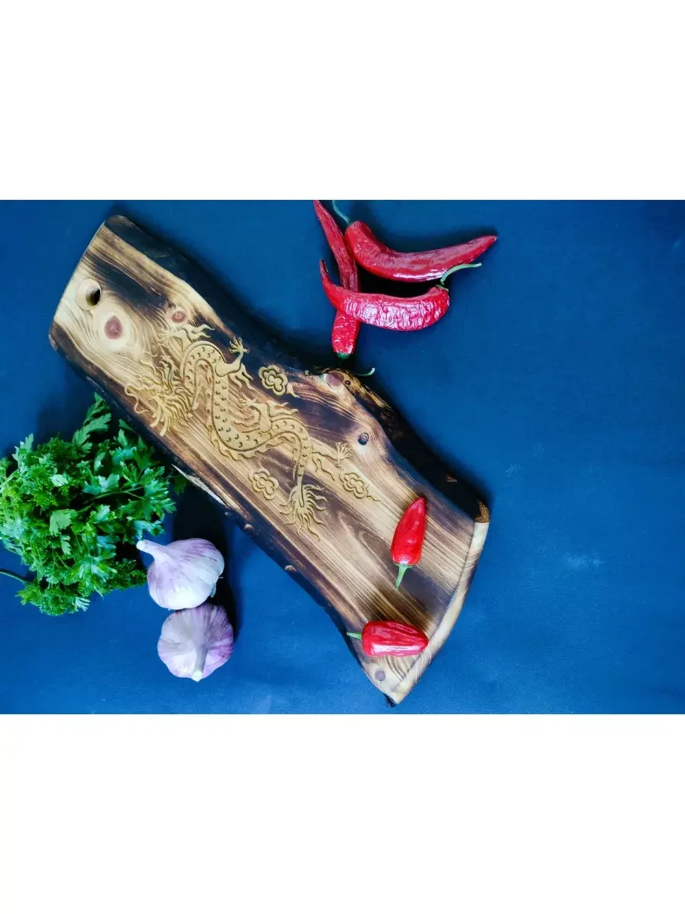 Доска разделочная деревянная из Кедра. "Дракон"