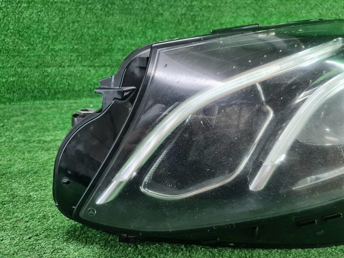 Фара левая Mercedes E W213 (2016-2021) LED
