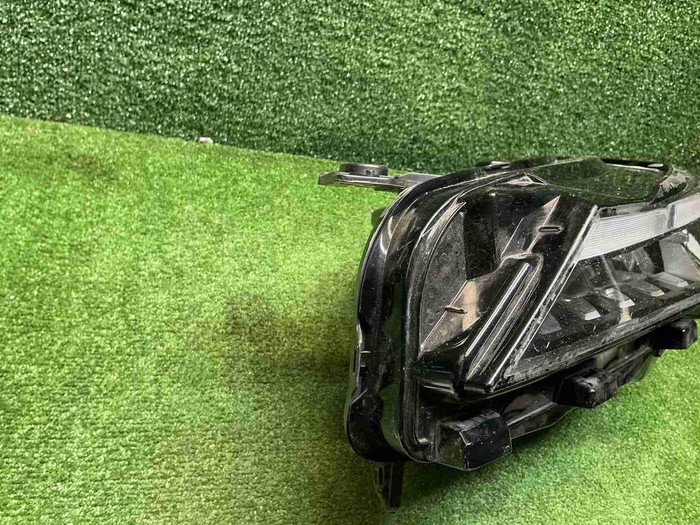 Фара левая Geely Coolray (2023-н.в.) LED