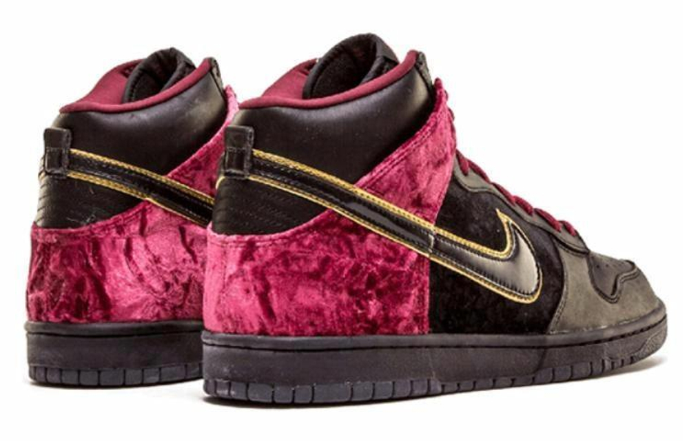 Кроссовки Nike Dunk Sb Premuim Sb Bloody Sunday