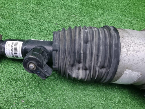 Стойка пневматическая правая BMW X5 G05 (18-нв)