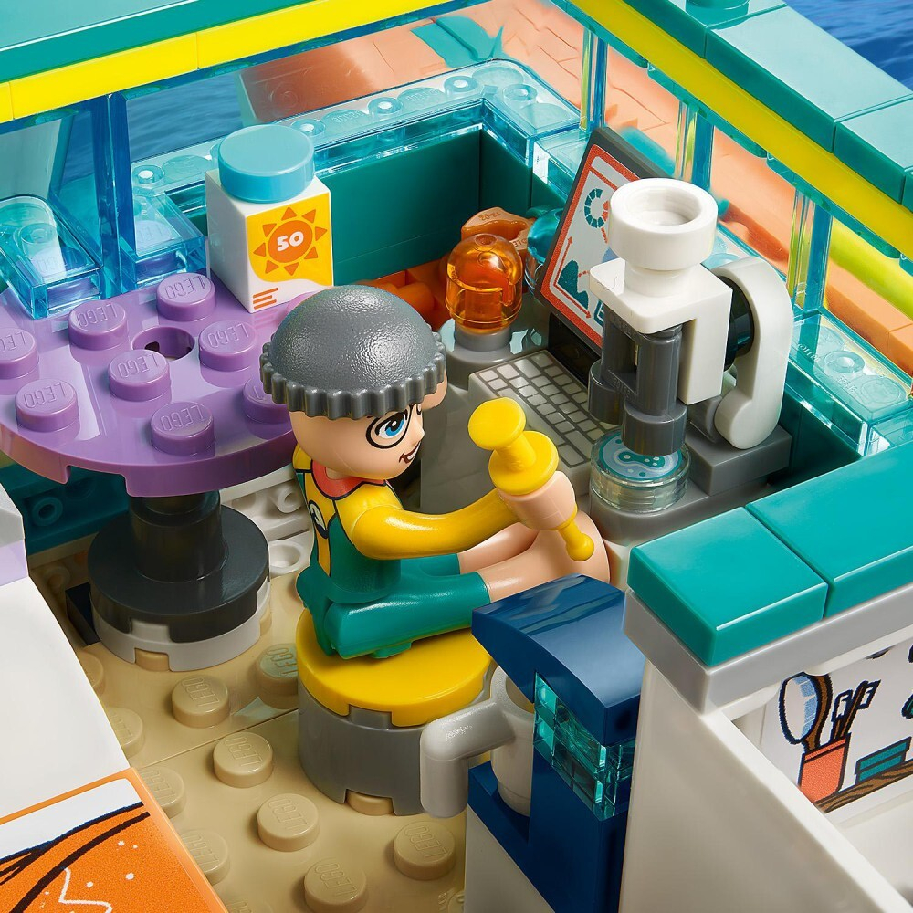 LEGO Friends — Морская спасательная шлюпка 41734