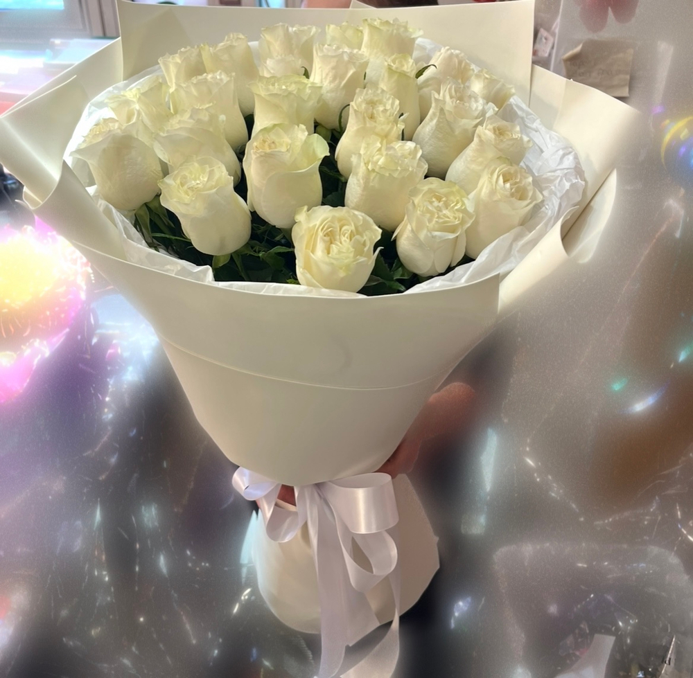 Букет из Роз (25 шт Мондиаль)