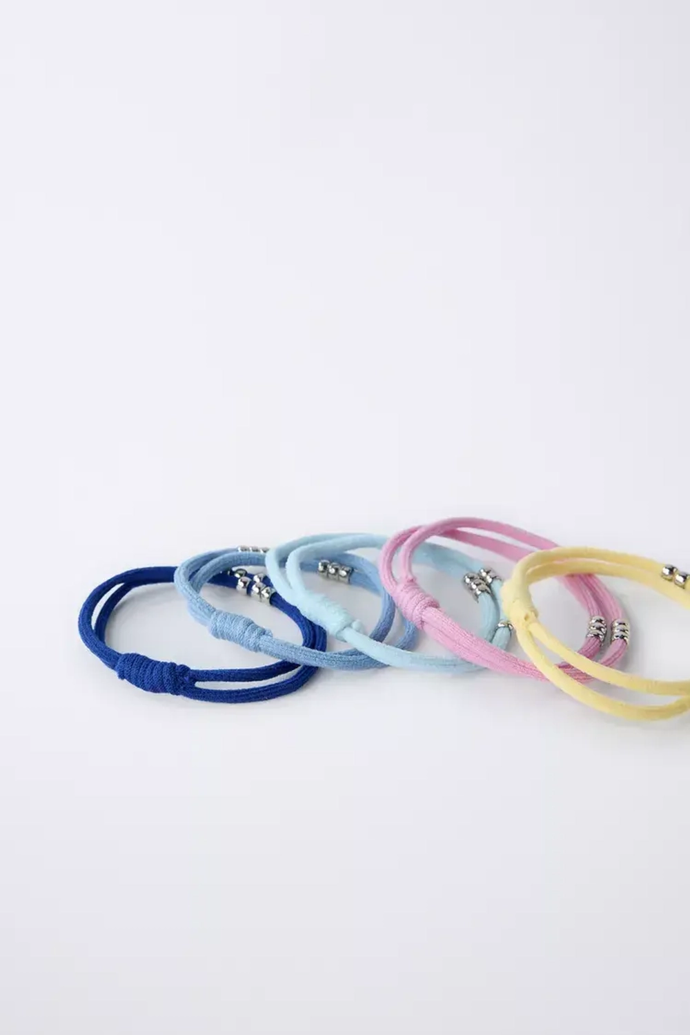 ZARA НАБОР ИЗ 5 РЕЗИНОК С БУСИНАМИ, РАЗНОЦВЕТНЫЙ