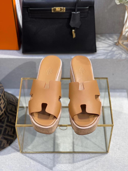 Сабо на танкетке Hermes
