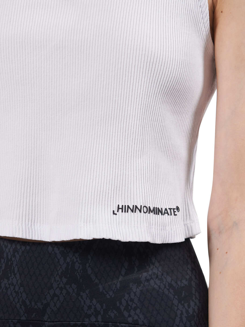 Топ W HINNOMINATE