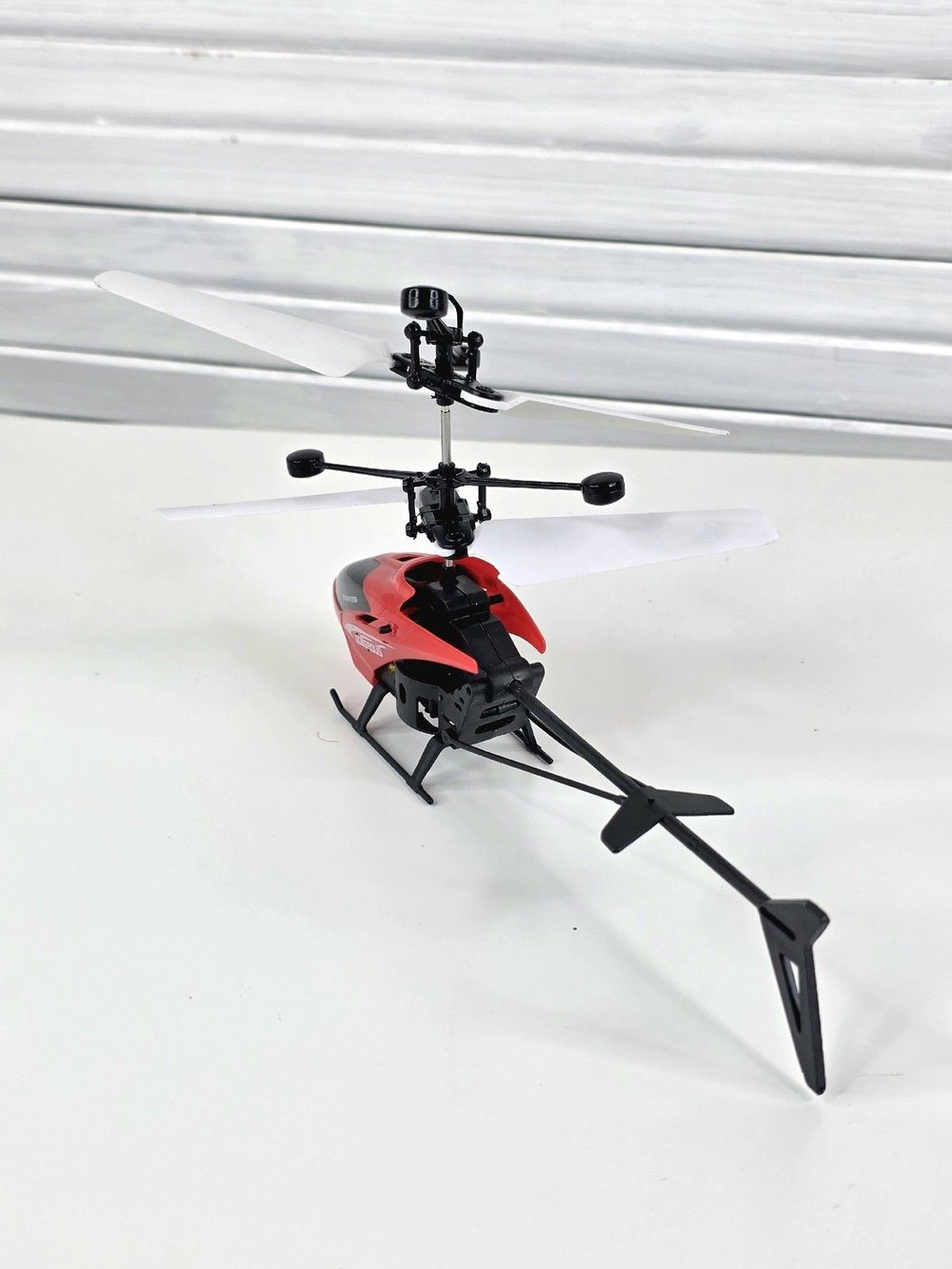 Игрушка Вертолет на радиоуправлении красный (202388896)