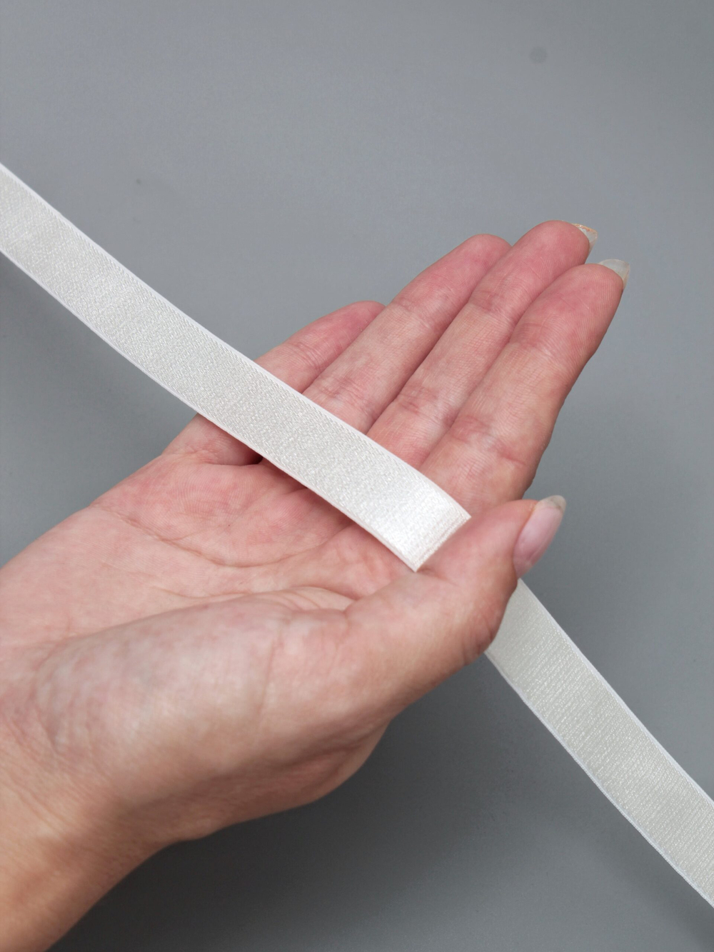 Резинка бретелечная шампань глянцевая ширина 15 мм