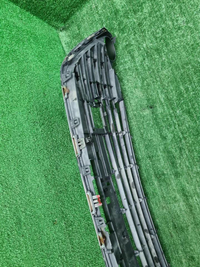 Решетка переднего бампера Toyota Camry xv50 14-17