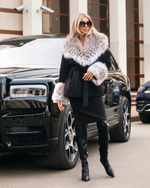 Женское чёрное шерстяное пальто с меховым воротом и манжетами