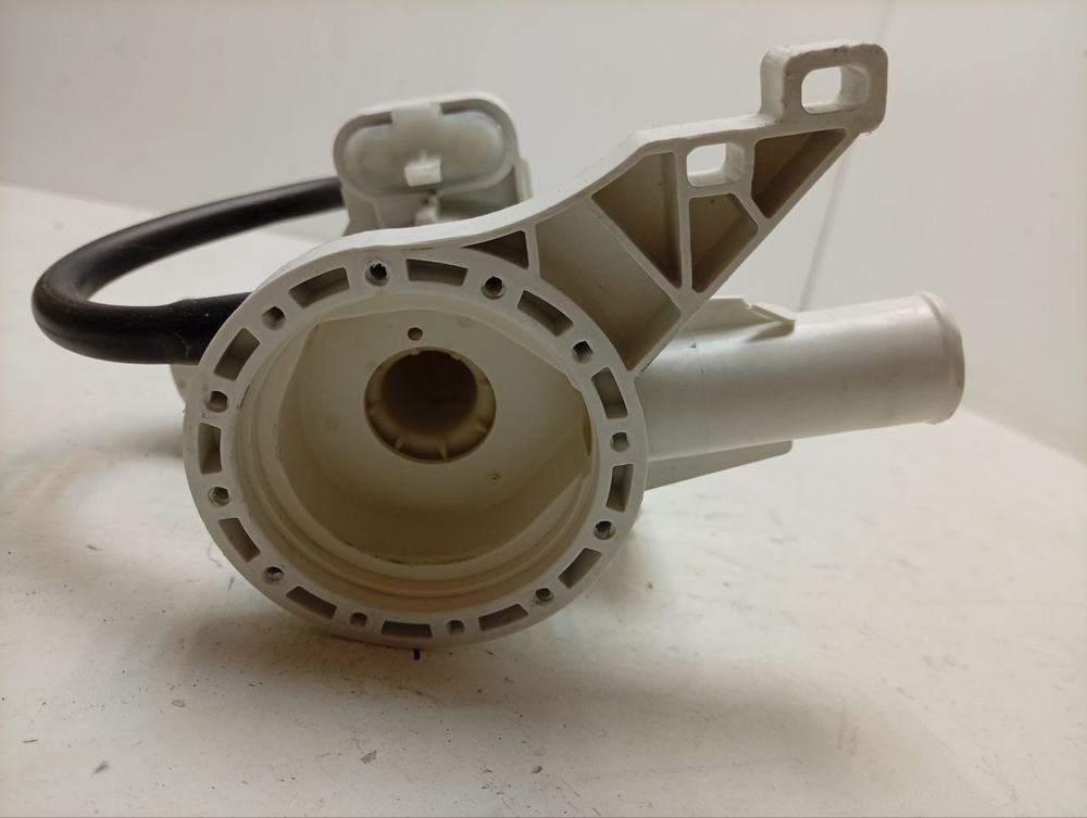 WF602W0BCWQ/LP кт23 Улитка сливного насоса для стиральных машин Samsung DC61-02505A б/у