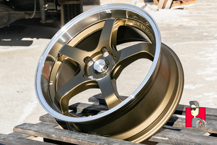 Комплект дисков Advan GT 18x8 et38 5x114.3