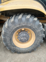 RUNMAX SE440 Экскаватор-погрузчик SE440TS (Дизельный, 4,8 л, 102 л.с., АТ)