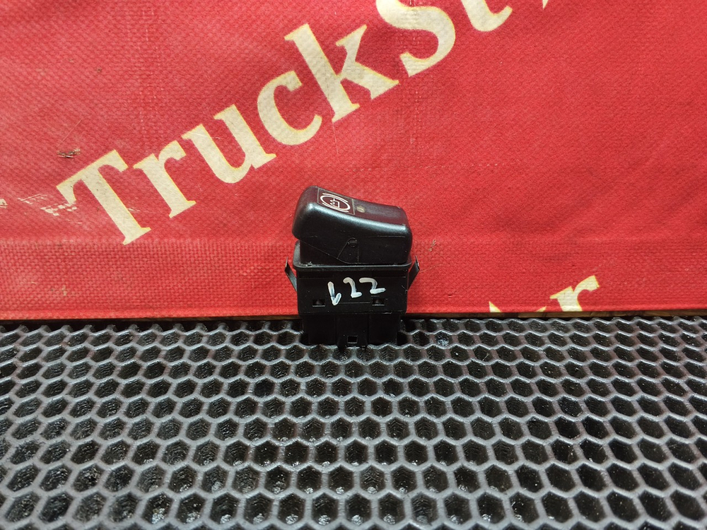 Кнопка тормоза прицепа