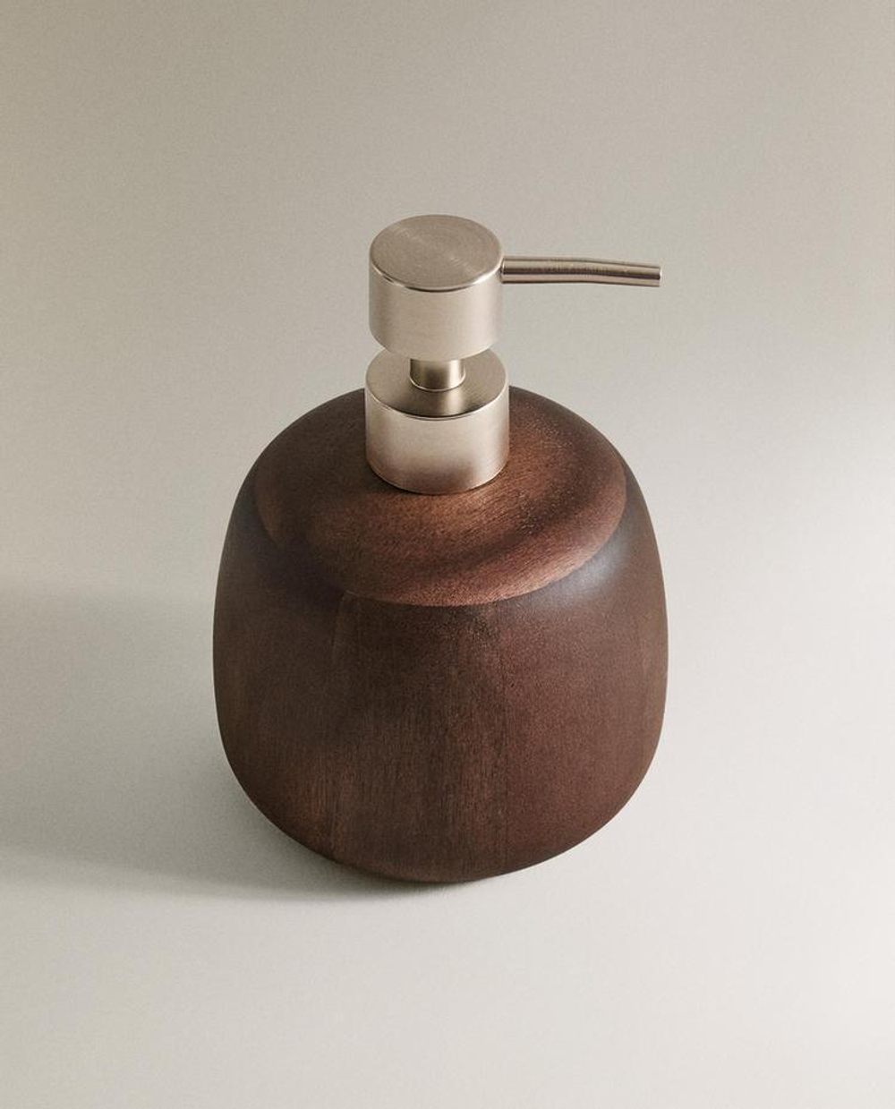 ZARA HOME ДЕРЕВЯННЫЙ ДОЗАТОР МЫЛА, СВЕТЛО-БЕЖЕВЫЙ