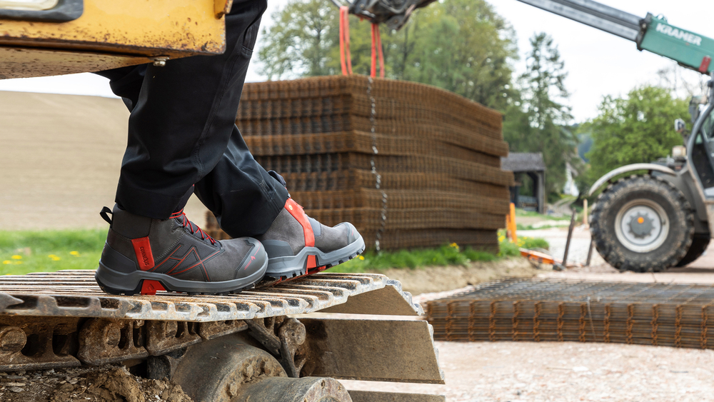 Ботинки Haix  CONNEXIS Safety+ GTX mid/grey-red