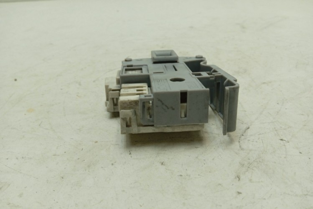 NWSB5851 кт148 Блокировка люка для стиральной машины Indesit NWSB5851 б/у