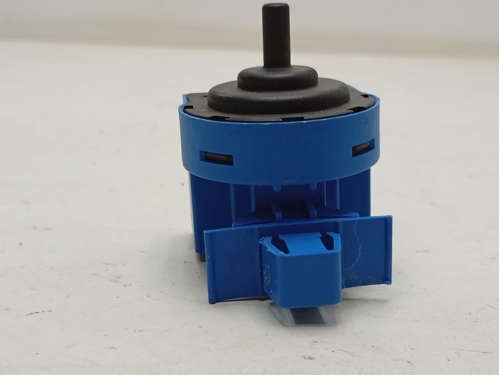 WMSG7105 кт46 Прессостат для стиральной машины Hotpoint-Ariston 16002692100 б/у