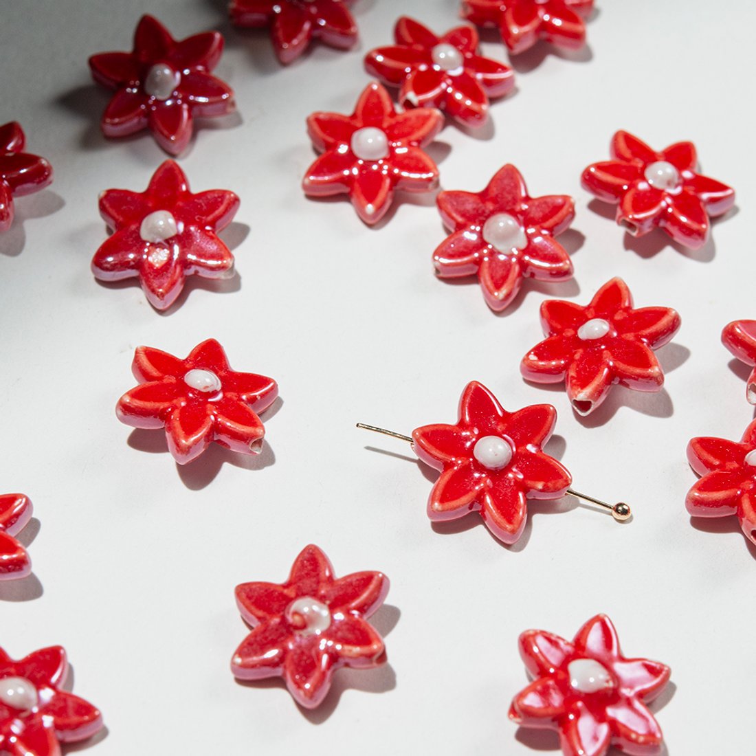 Бусина в форме цветка, 17*15,5мм, красная, глазурированный фарфор