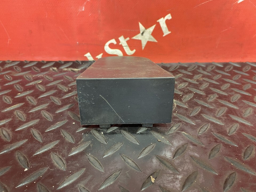 Заглушка решетки радиатора