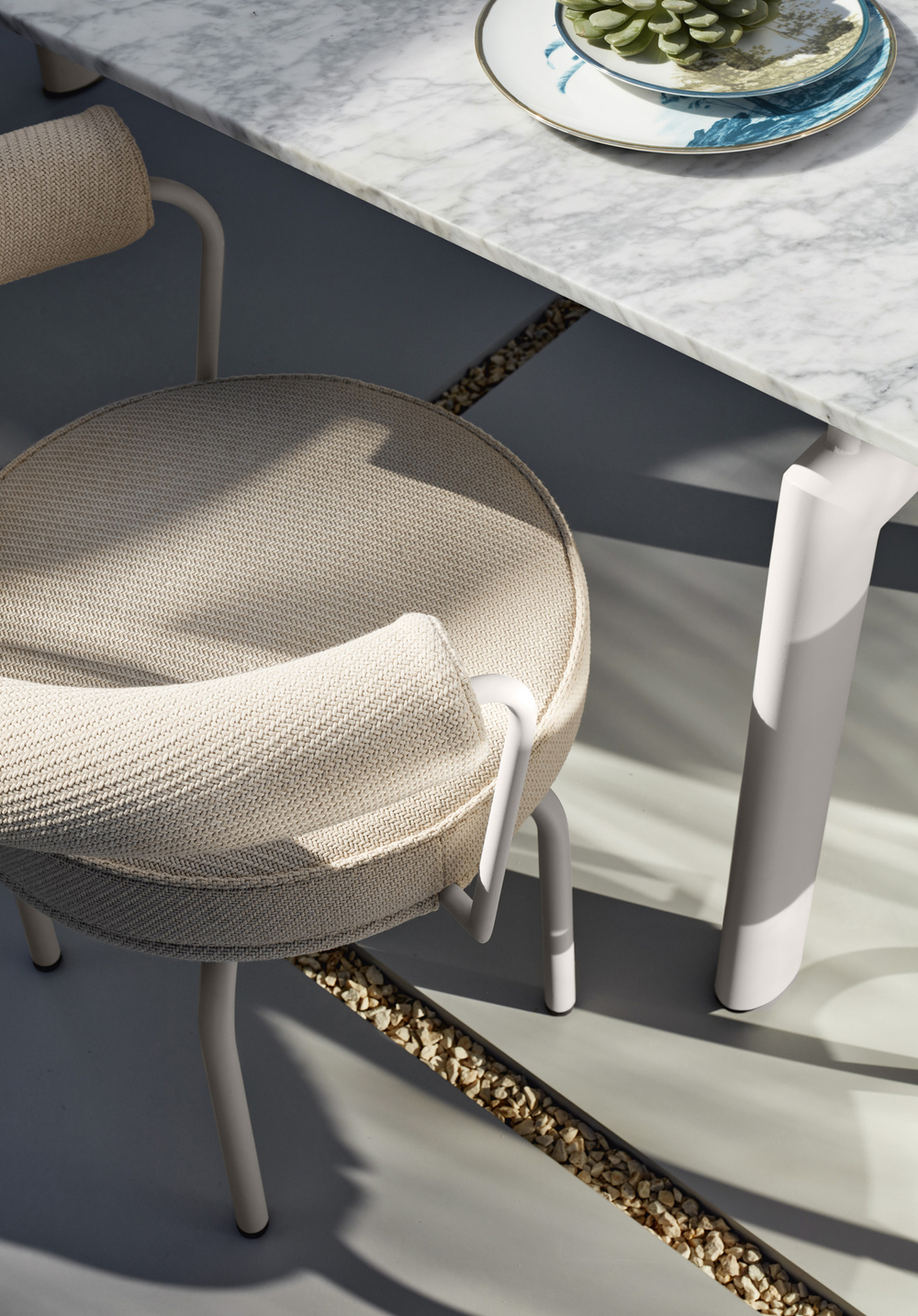 Стол Cassina 7 FAUTEUIL TOURNANT, OUTDOOR