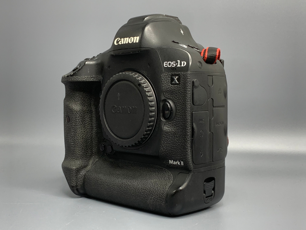 Canon EOS-1D X Mark II 307.000 кадров