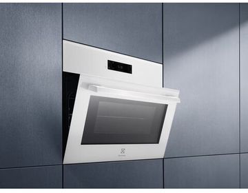 Духова шафа електрична Electrolux EVM8E08V