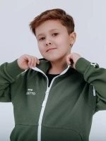 Зеленый спортивный костюм для мальчика в школу