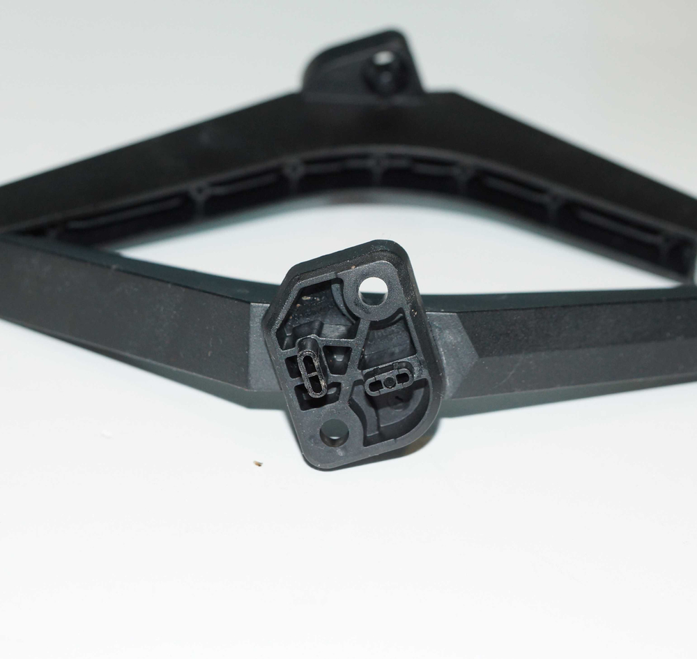 Ножки (подставки) RSAG8.078.6640/1 для телевизора HISENSE LED 40" 40A4K