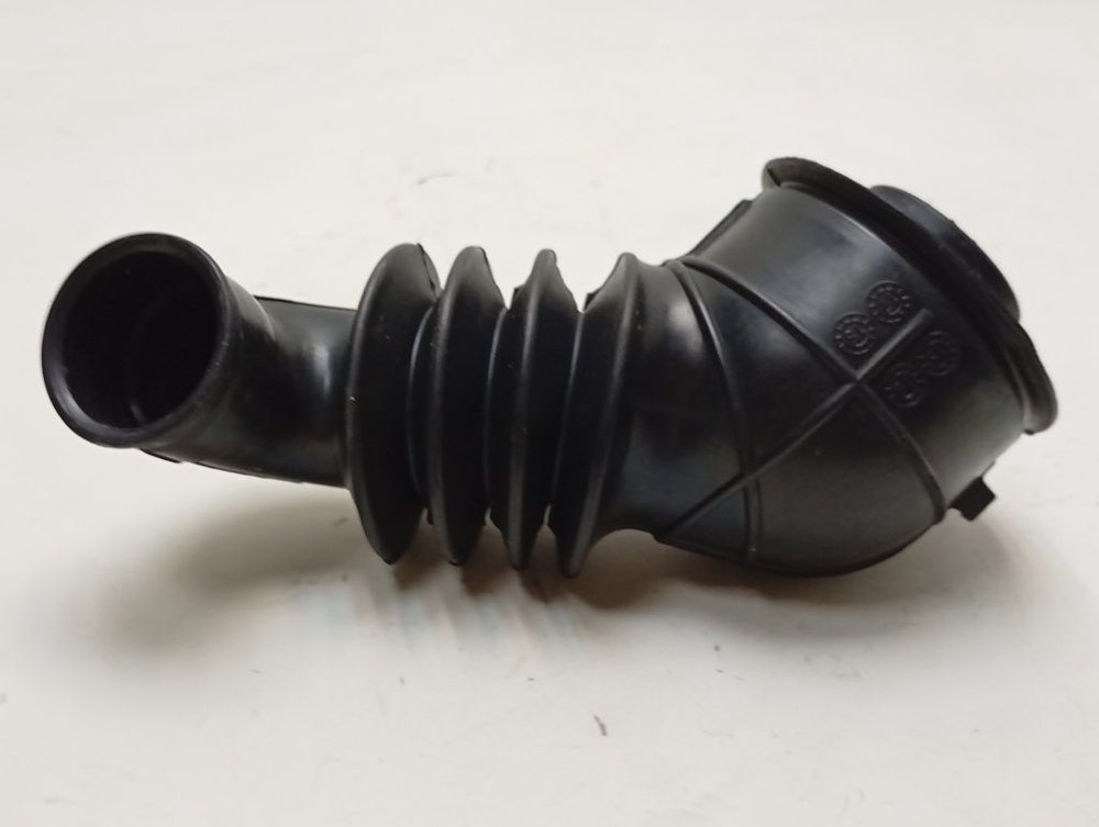 EWUC4105 кт43 Патрубок сливной для стиральных машин Indesit Ariston 174004309 б/у