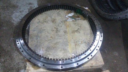 Круг поворотный VOLVO EC240