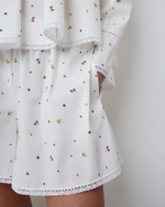 Шорты из смесового хлопка малина белый