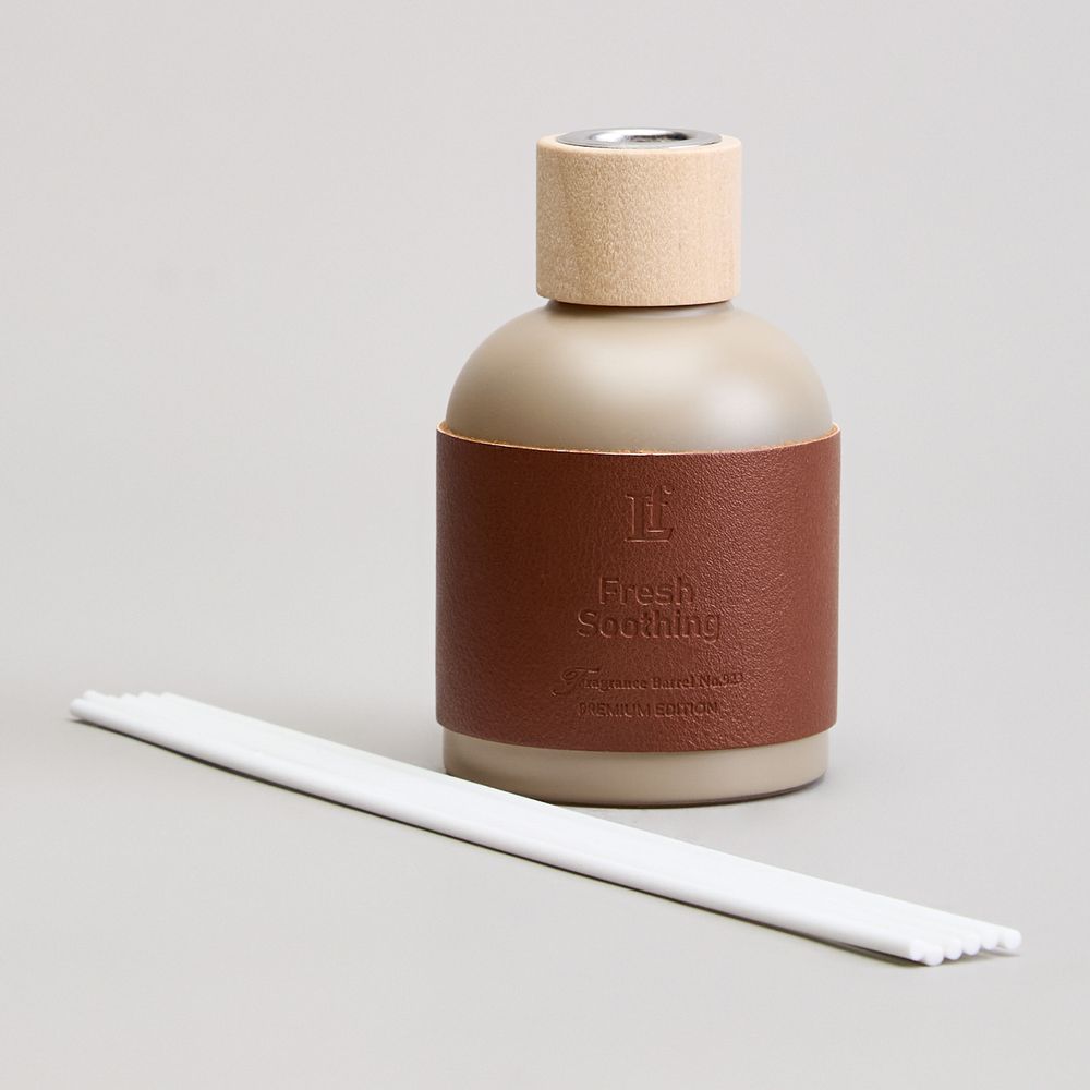 ДИФФУЗОР АРОМАТИЧЕСКИЙ "LEATHER" FRESH SOOTHING 150 МЛ