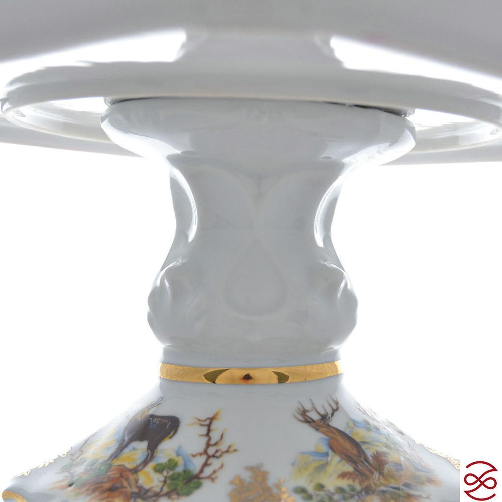 Блюдо квадратное на ножке Queen's Crown Охота красная 32*32 см