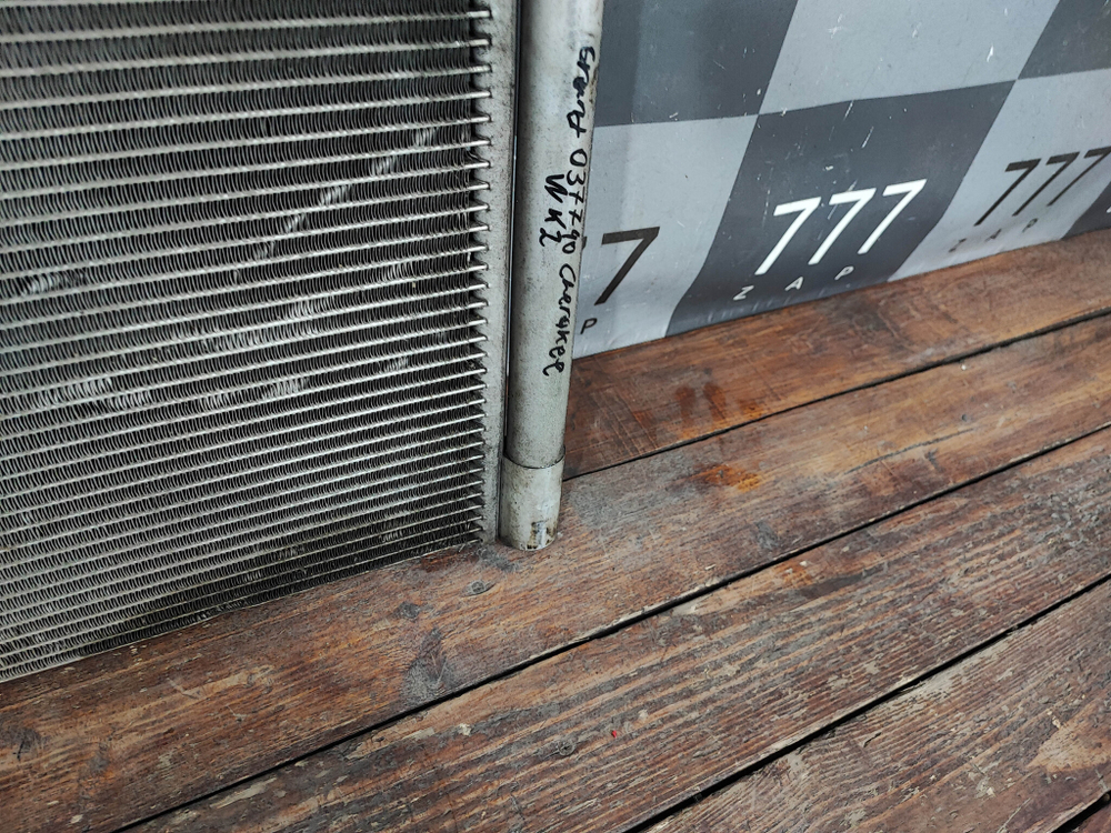 Радиатор кондиционера Jeep Grand Cherokee (WK2) 10-22 Б/У Оригинал 55038003AG