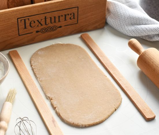 Палочки для раскатки теста(комплект 2 шт.) 30х2 (толщина 0,5см)