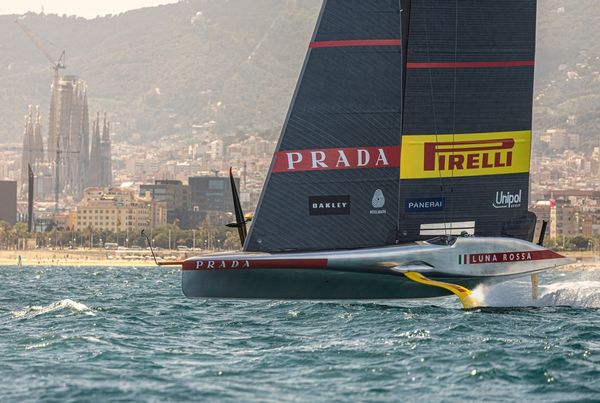 WRS COMES ABOARD LUNA ROSSA